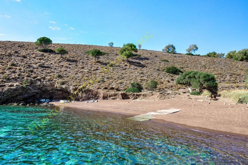 Alkyonides Islands “Kalanissa”